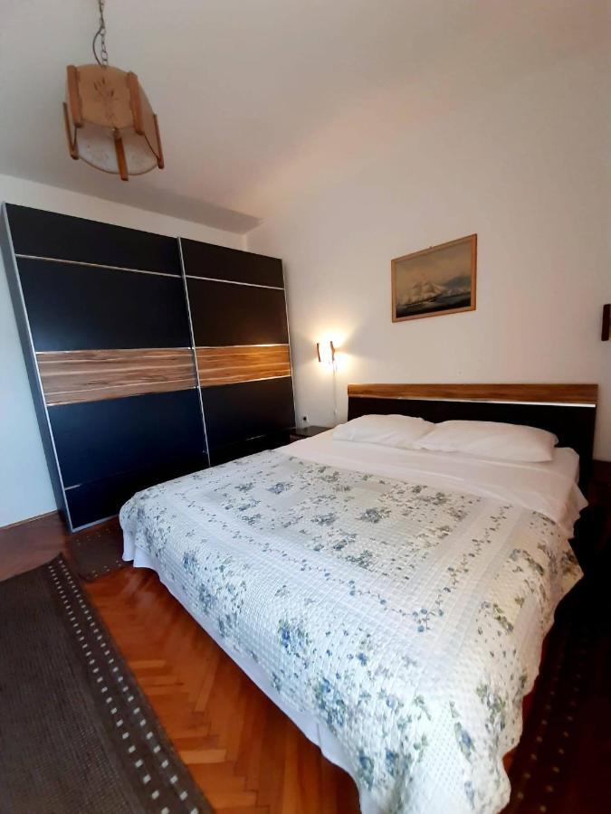 Apartment Riko - Accomodation "With" The Adriatic Sea Kampor Eksteriør bilde